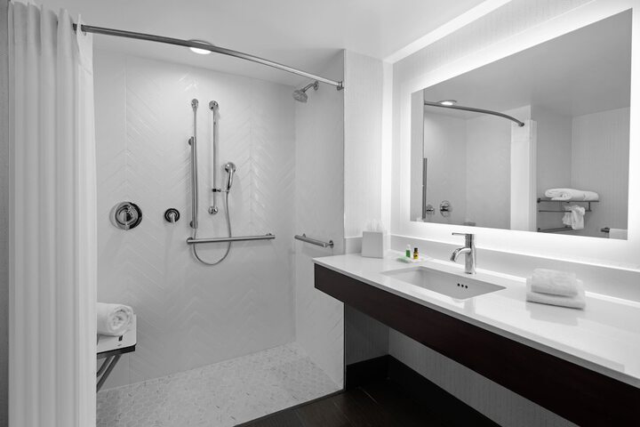 Holiday Inn Hasbrouck Heights-Meadowlands by IHG