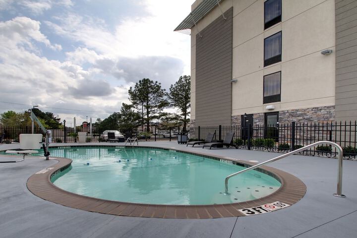 Holiday Inn Express & Suites Jackson Downtown - Coliseum by IHG