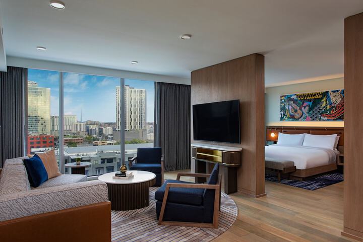 Room 43 of 124