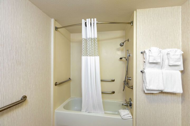 Room 19 of 41