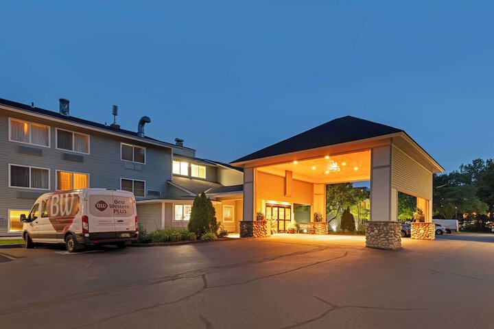 Best Western Plus Windjammer Inn & Conference Center