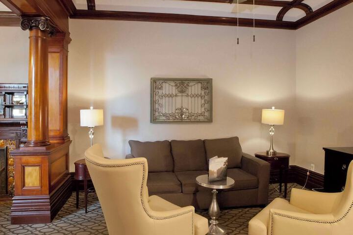 Idlewyld Inn & Spa