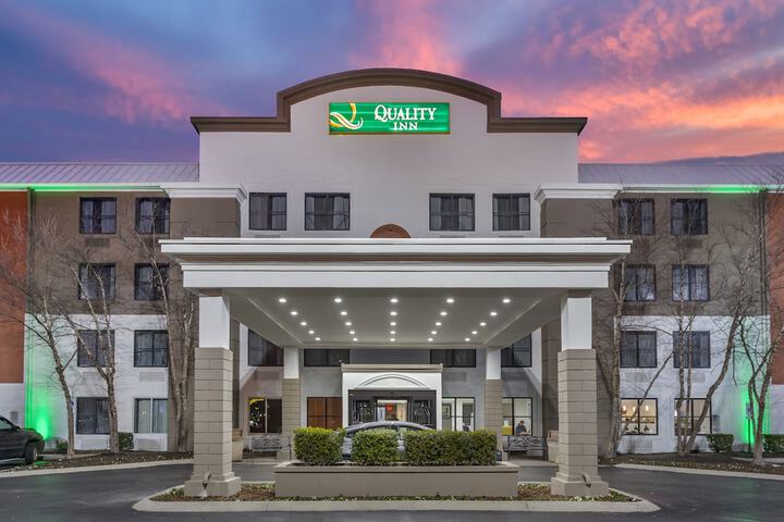 Hotel 5 of 26