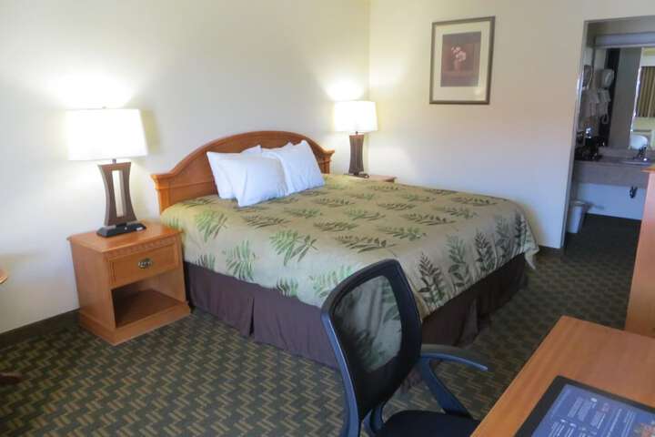 Red Coach Inn