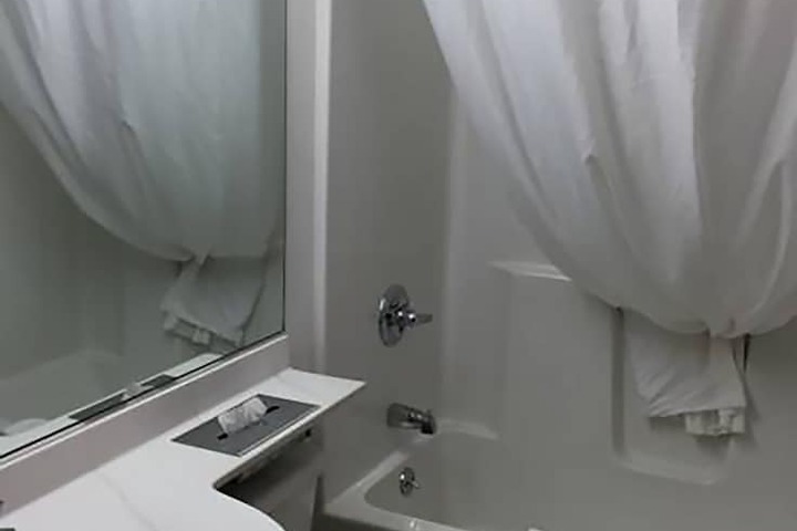 Room 26 of 36