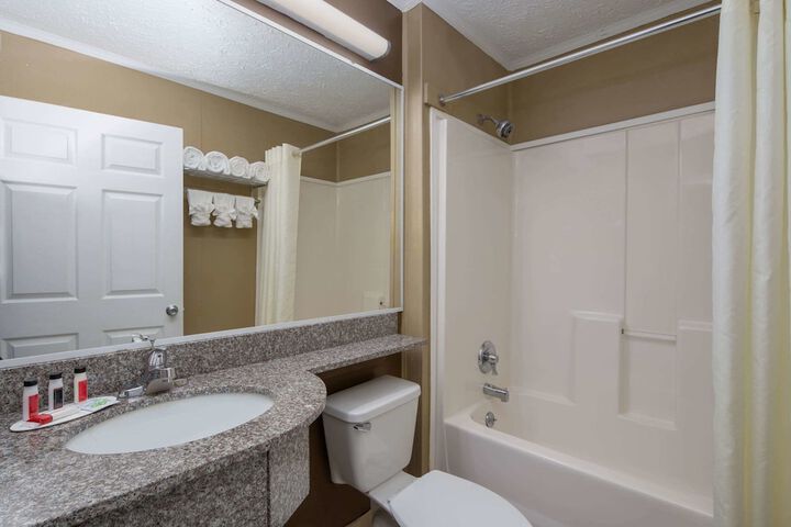 Room 16 of 24