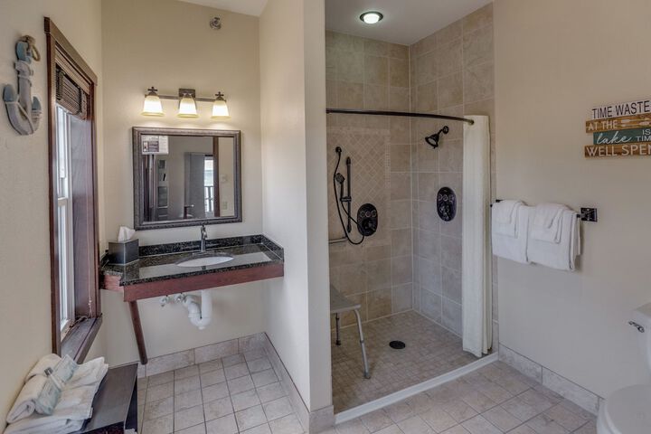Room 105 of 250