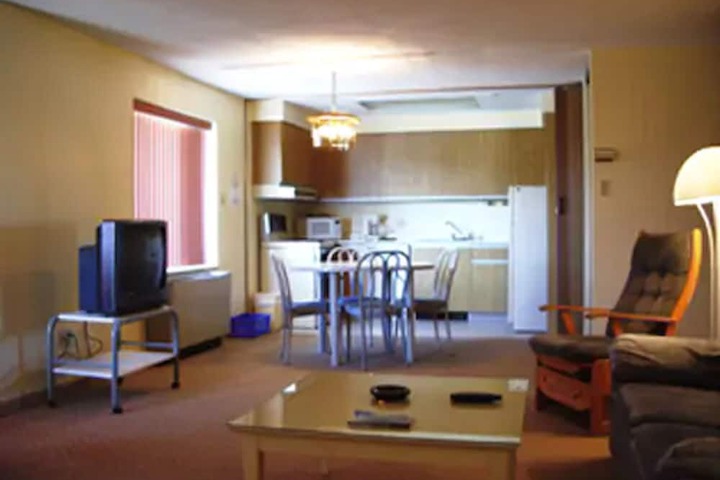 Room 12 of 53