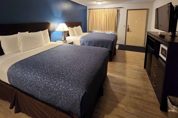 Room 22 of 80