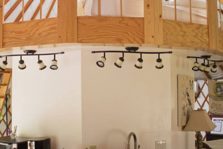 Room 43 of 76
