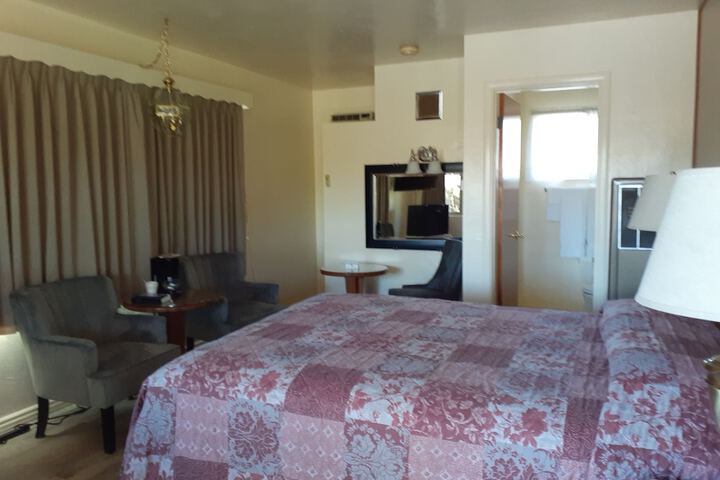 Room 25 of 54