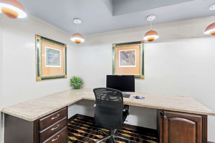 Business Center 54 of 54