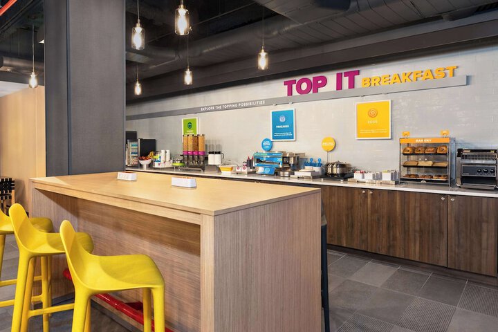 Breakfast/Coffee Service 29 of 31