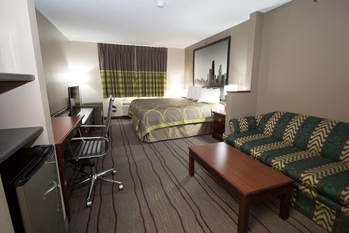 Super 8 by Wyndham Chicago OHare Airport