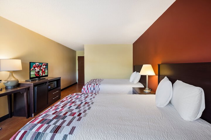 Room 14 of 25