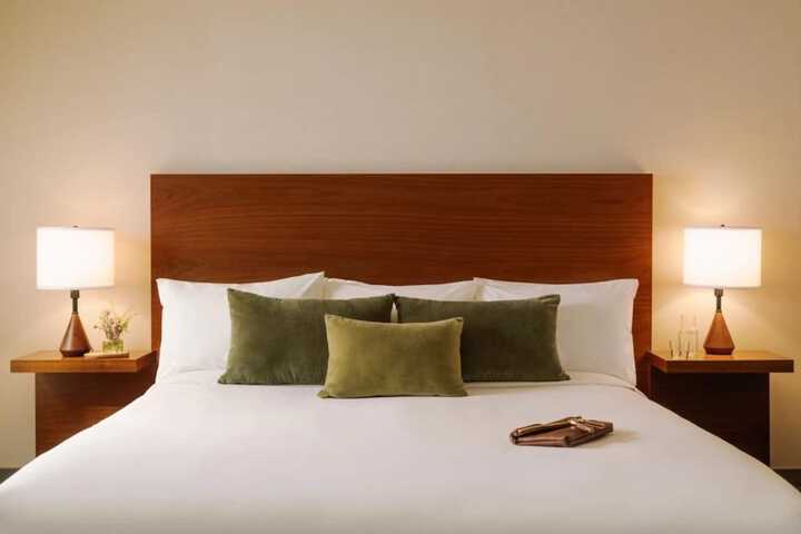 Room 15 of 20