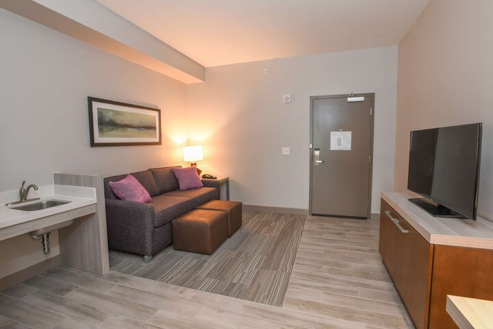 Room 27 of 56