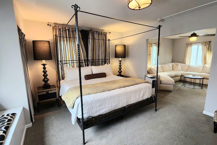 Room 45 of 59