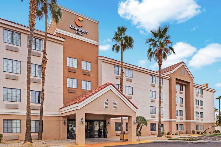 Hotel 7 of 53