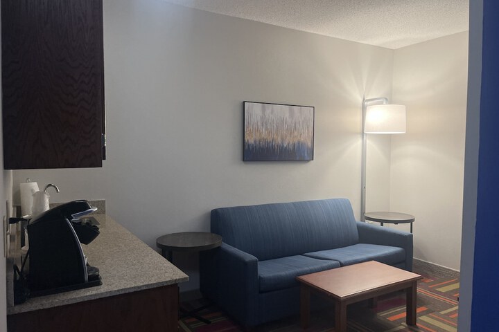 Room 36 of 111