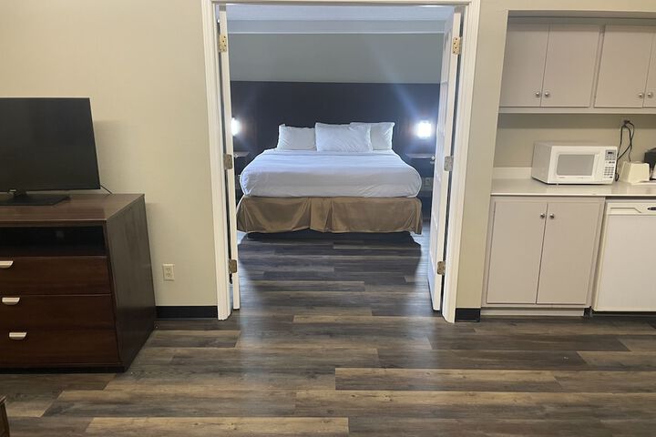 Room 30 of 37