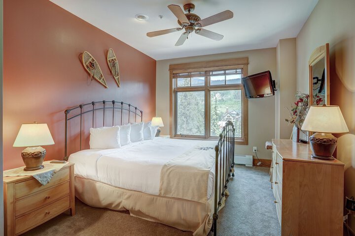 Room 60 of 178