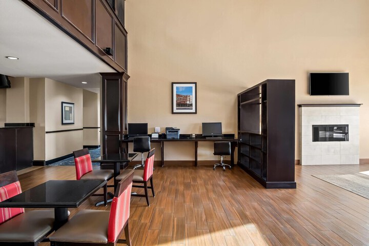 Comfort Suites Waxahachie - Dallas