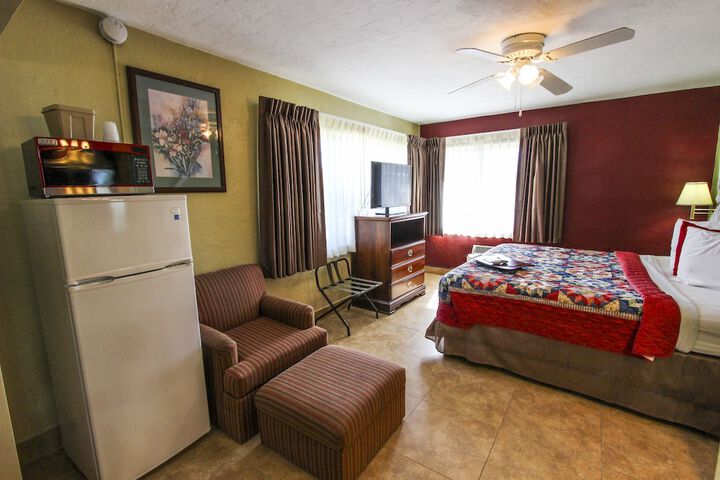 Room 72 of 117