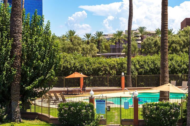 Pool 4 of 24