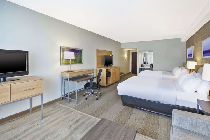 DoubleTree by Hilton Rapid City Downtown Convention Center