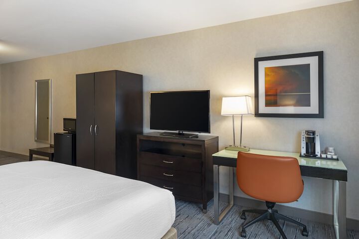 Room 16 of 46