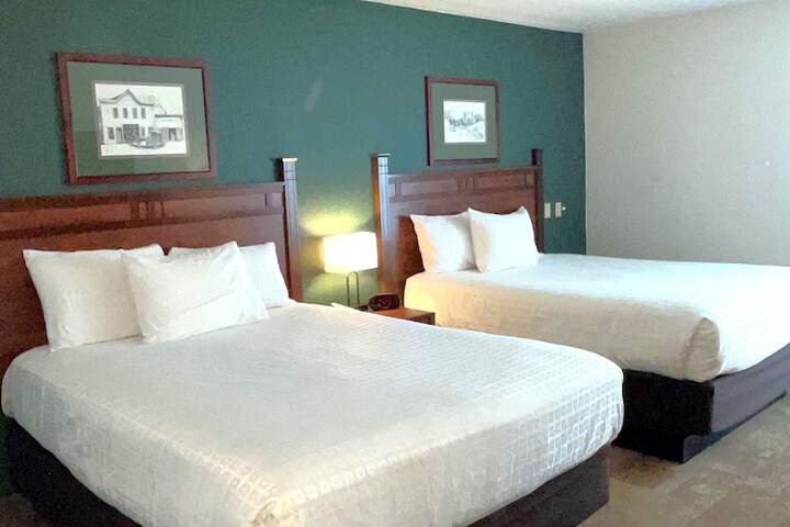 Room 30 of 61