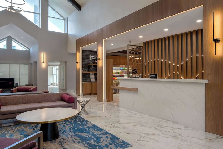 DoubleTree Suites by Hilton Hotel Mt. Laurel