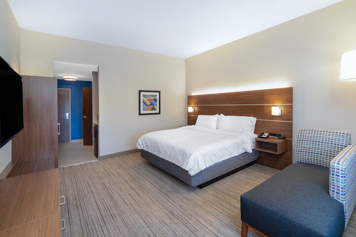 Room 9 of 44