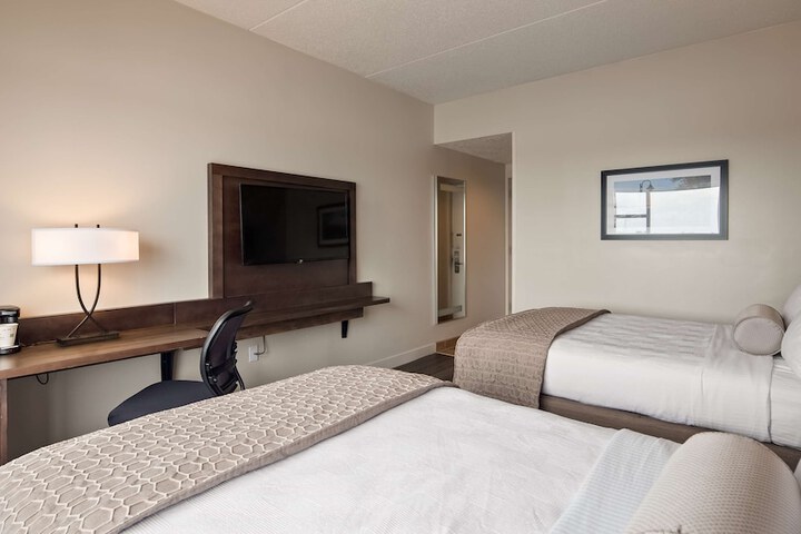 Room 5 of 22