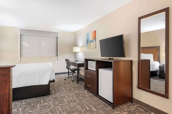 Room 12 of 41