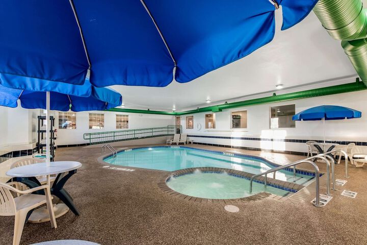 Pool 4 of 39