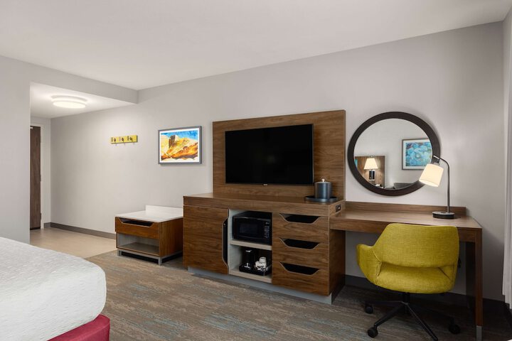 Room 43 of 63