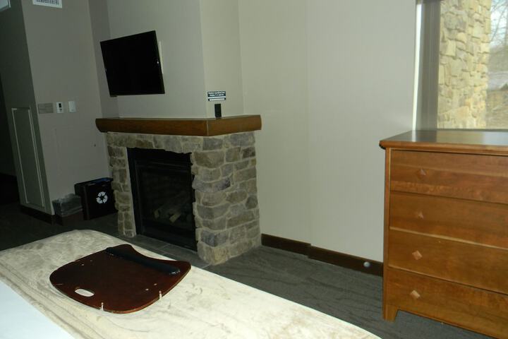 Room 89 of 124