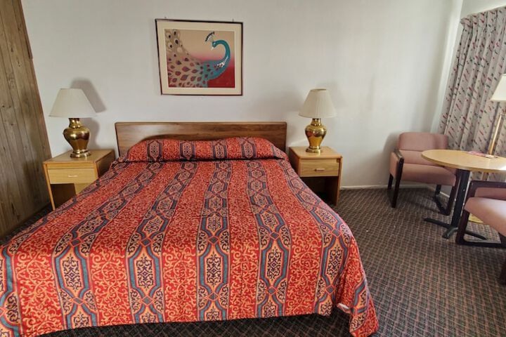 Room 19 of 57