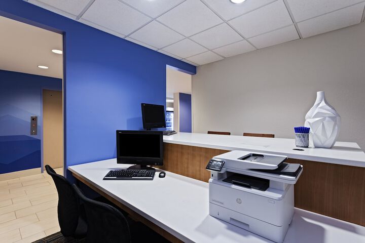 Holiday Inn Express Hotel & Suites Tavares - Leesburg by IHG