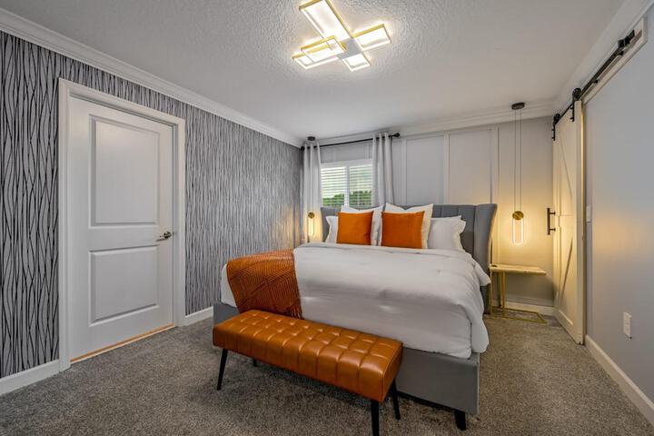 Room 62 of 82