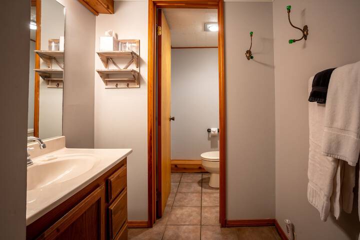 Room 41 of 242