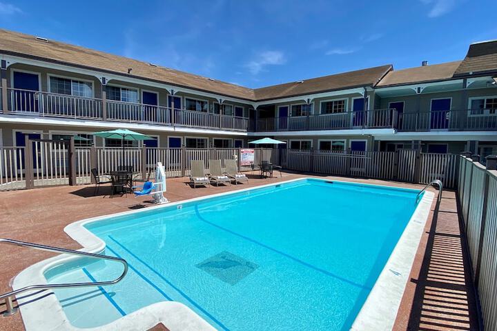 Pool 3 of 35