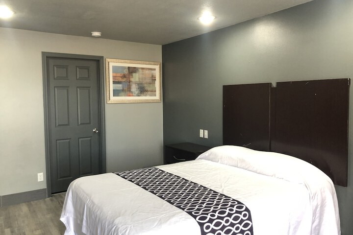 Room 17 of 20