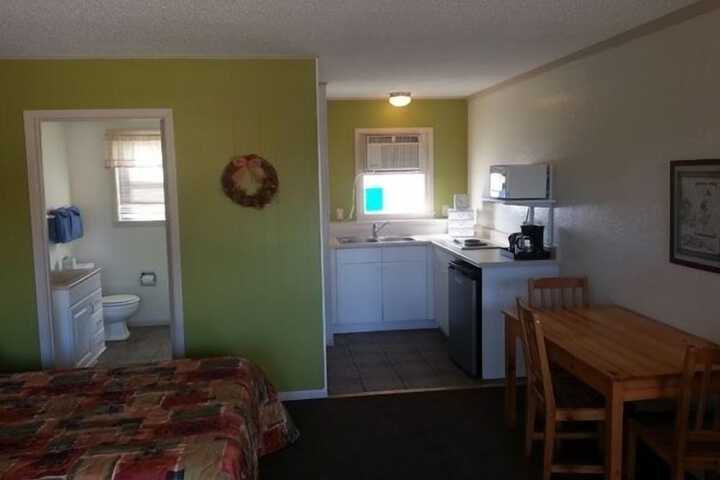 Room 35 of 69