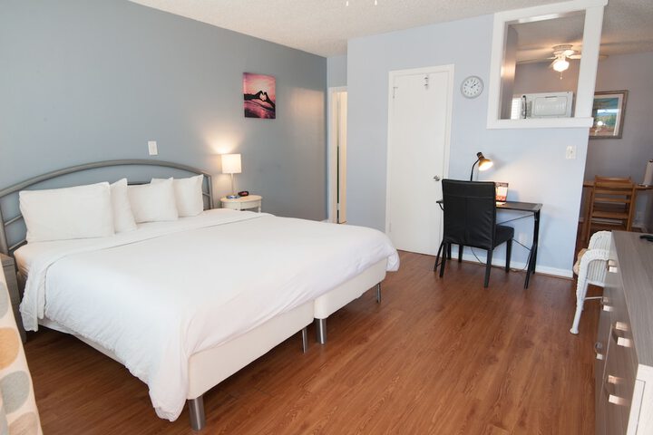 Room 30 of 50