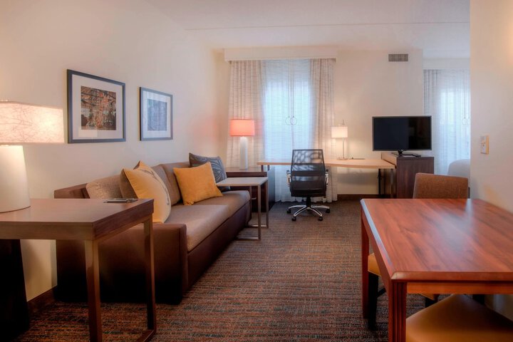 Room 35 of 62