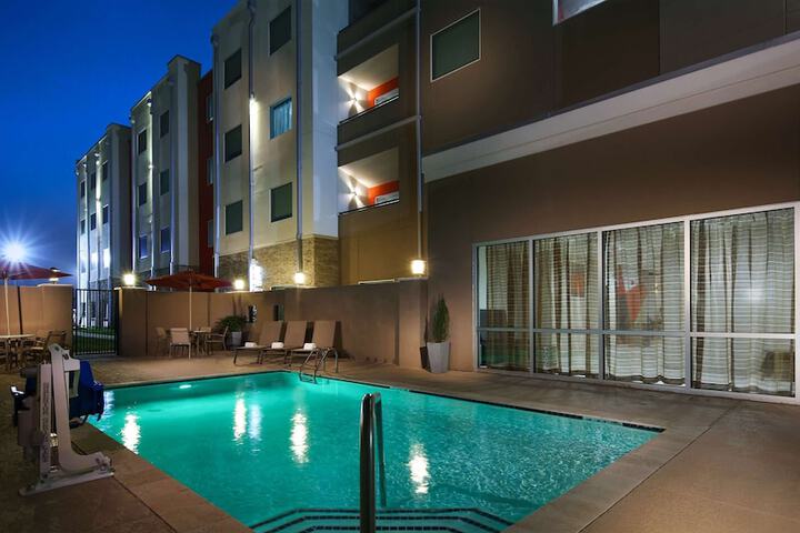 Pool 4 of 33