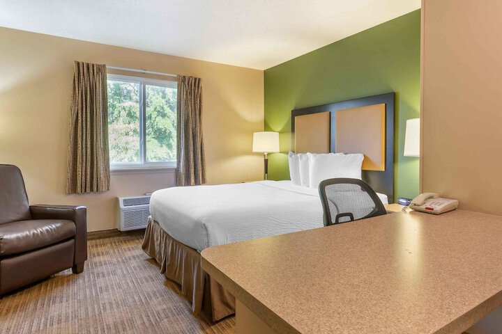 Extended Stay America Suites Cleveland Great Northern Mall